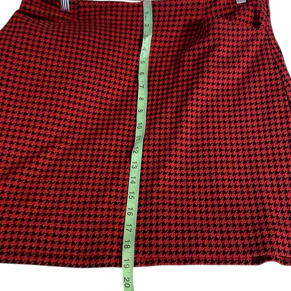LOFT size 14 petite red and black plaid skirt - Picture 3 of 5